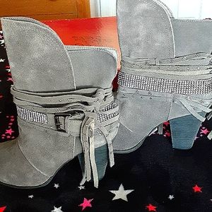 Naughty Monkey Bling boots size 10 Gray/Silver